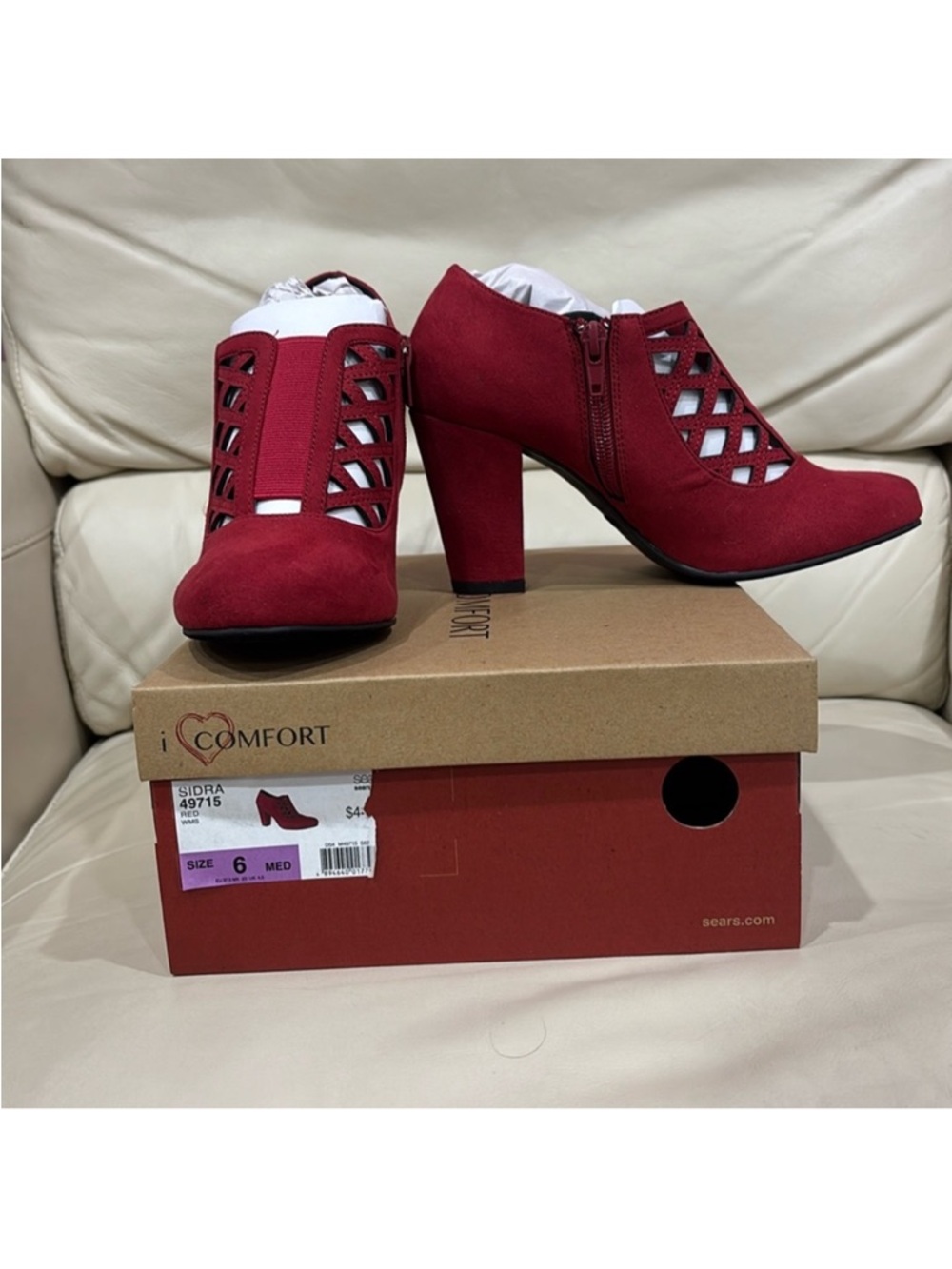 NEW Red Suede Sidra I Love Comfort Heels Size 6 MED